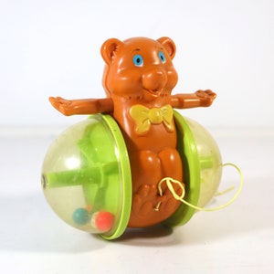 Vintage 1978 Bear Fisher Price Pull Toy #642
