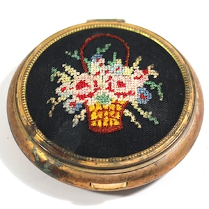 Vintage Gold Toned and Cross Stitch Compact