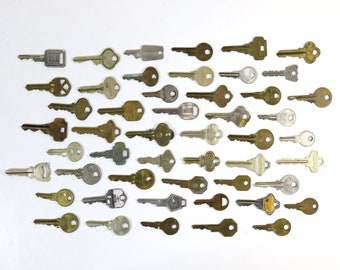 Set of 50 Vintage Keys