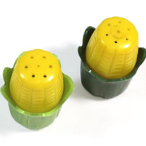 Vintage Corn On The Cob Salt and Pepper Shakers image 2