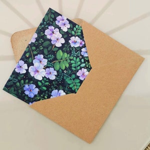 Carte de voeux vierge botanique fleurs violettes et feuilles de mon original peint à la main | Carte d'art fleurs sauvages pour toutes les occasions