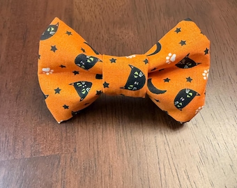 Moonlit Mischief – Halloween Cat & Moon Dog Bow Tie