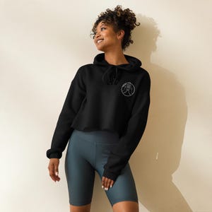 Cropped Jujutsu Kaisen Embroidered Hoodie - Gift for her, Sukuna hoodie, Anime gift, Anime hoodie