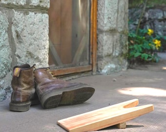 Handmade Reclaimed Pine Boot Jack: Rustic Wooden Boot Remover