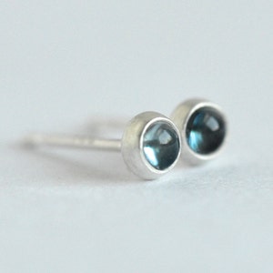 london blue topaz 3mm sterling silver stud earrings pair