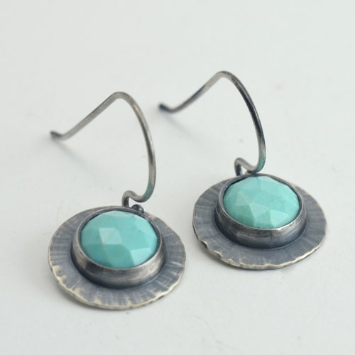 Turquoise rose cut hammered circle sterling silver earrings outlet