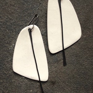 Handmade Ceramic White Sail-Shaped Statement Earrings with Black Metal Tassel Lightweight Big Hypoallergenic Titanium Ear Wires image 2