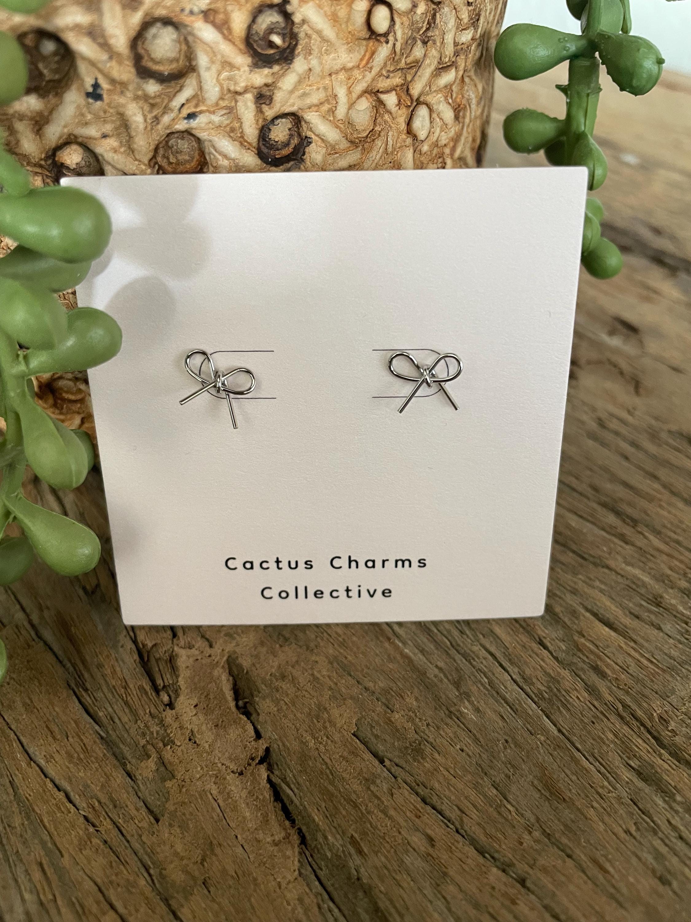 a162. 18k Non-tarnish Flat Bow Chain Stud Earrings 18K Gold Bling Coquette Bow Stud Earrings Ear Cuffs Set  main image 2