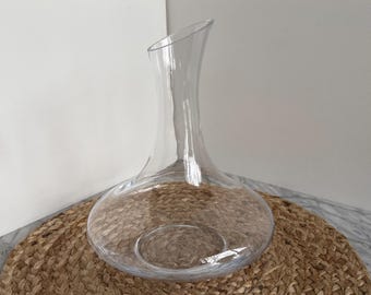Italian 10-in. clear glass wine decanter carafe, ELEGANT