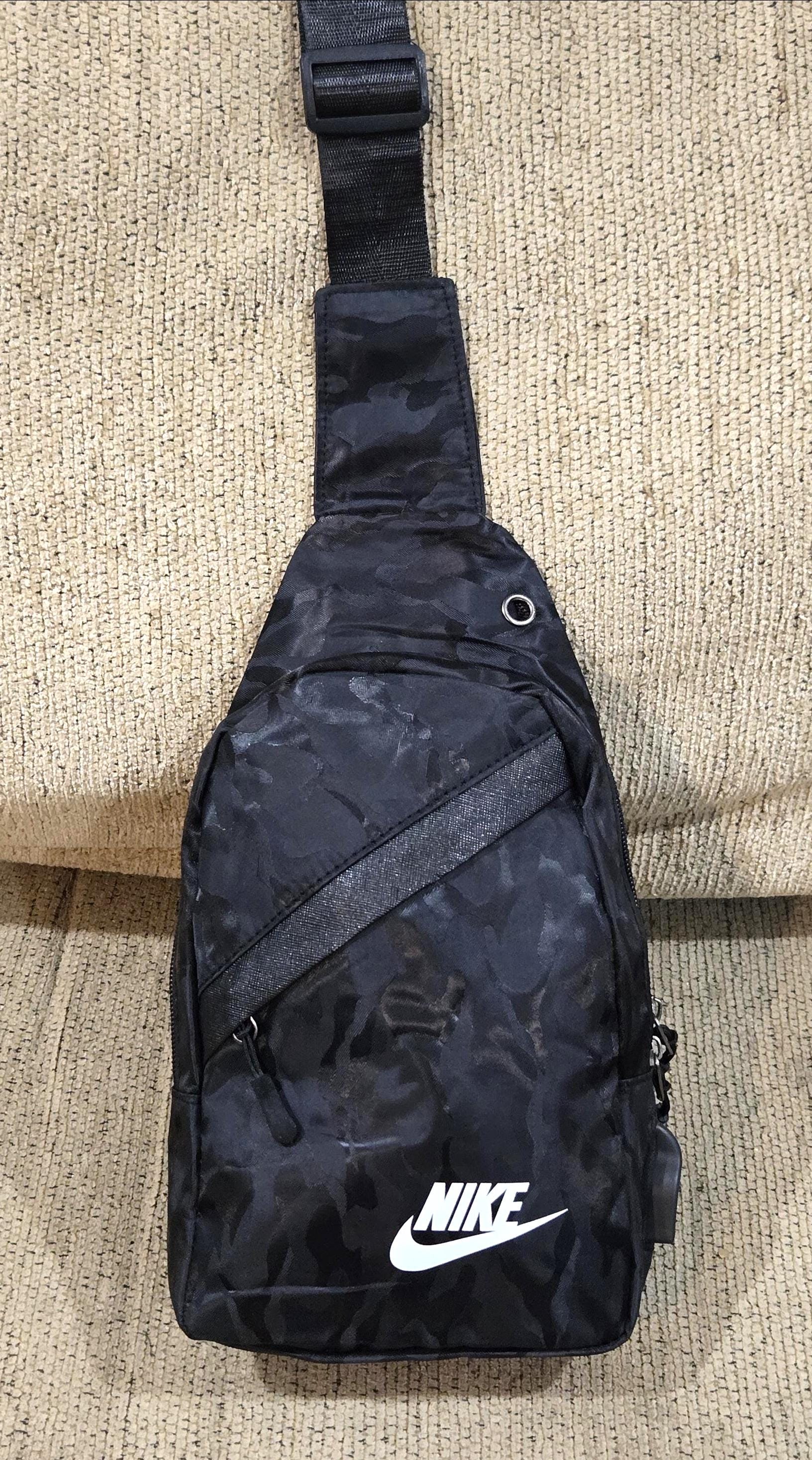 Vintage nike sling bag - Etsy 日本