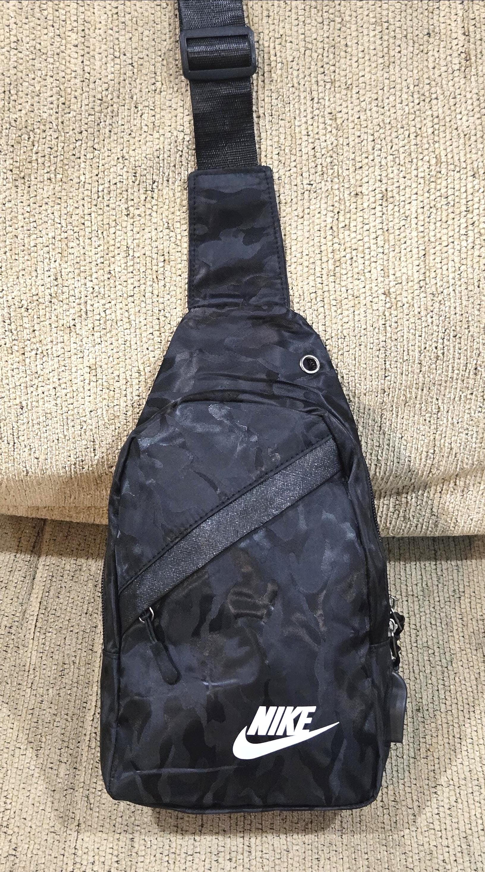 Vintage nike sling bag - Etsy 日本