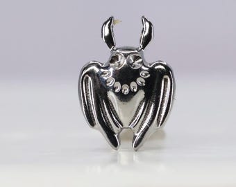 Titanium ASTM F136 (in34) Moth, Mothman, Cryptid  Internally Threaded Attachment 1.2mm (16ga) Suitable Conch, Helix, Cartilage, Tragus, Lobe