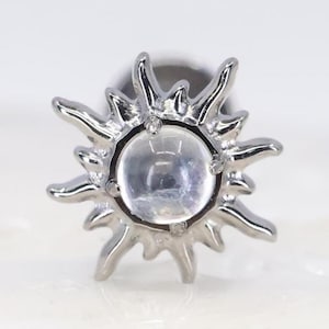 Titan ASTM F136 (tum373) Månsten Sol, Stjärna Invändigt gängad infästning 1 mm-1,6 mm (18ga-14ga) Konch, Helix, Brosk, Tragus