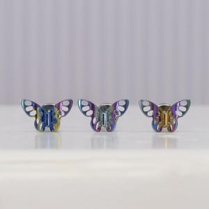 Titanio ASTM F136 (in51) Anodizado Mariposa Roscado Internamente 1 mm-1,6 mm (18ga-14ga) Adecuado Concha, Hélice, Cartílago, Trago, Lóbulo