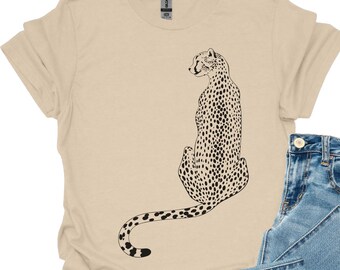 Leopard T-shirt, Large Graphic Printed Leopard Image Shirt, Boho Style Leopard Tee, Jungle Shirt, Oversized Trendy Shirt, Boho Animal Shirt