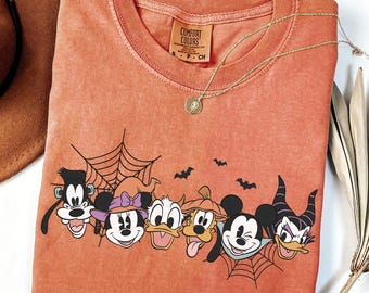 Camiseta de Halloween de Disney Mickey y sus amigos, Camiseta de fantasmas de Mickey y sus amigos de Comfort Colors®, Camiseta espeluznante retro de Mickey, Camiseta de Halloween de Disney
