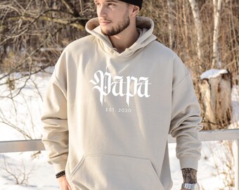 Papa Est. Hoodie, personalized sweatshirt with year for Christmas, Father's Day, sweater gift for dad, expectant dad 2026