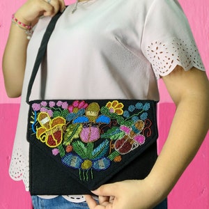 Mexican Chaquira Crossbody - Mexican Artisanal Bag
