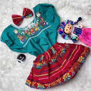 6-9 Months Baby Sarape Bloomers Sarape 3 piece Outfit w/Hairbow and Blouse is included