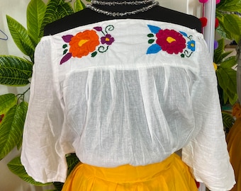 Off The Shoulder Embroidered Loose Fit Gauze Blouse