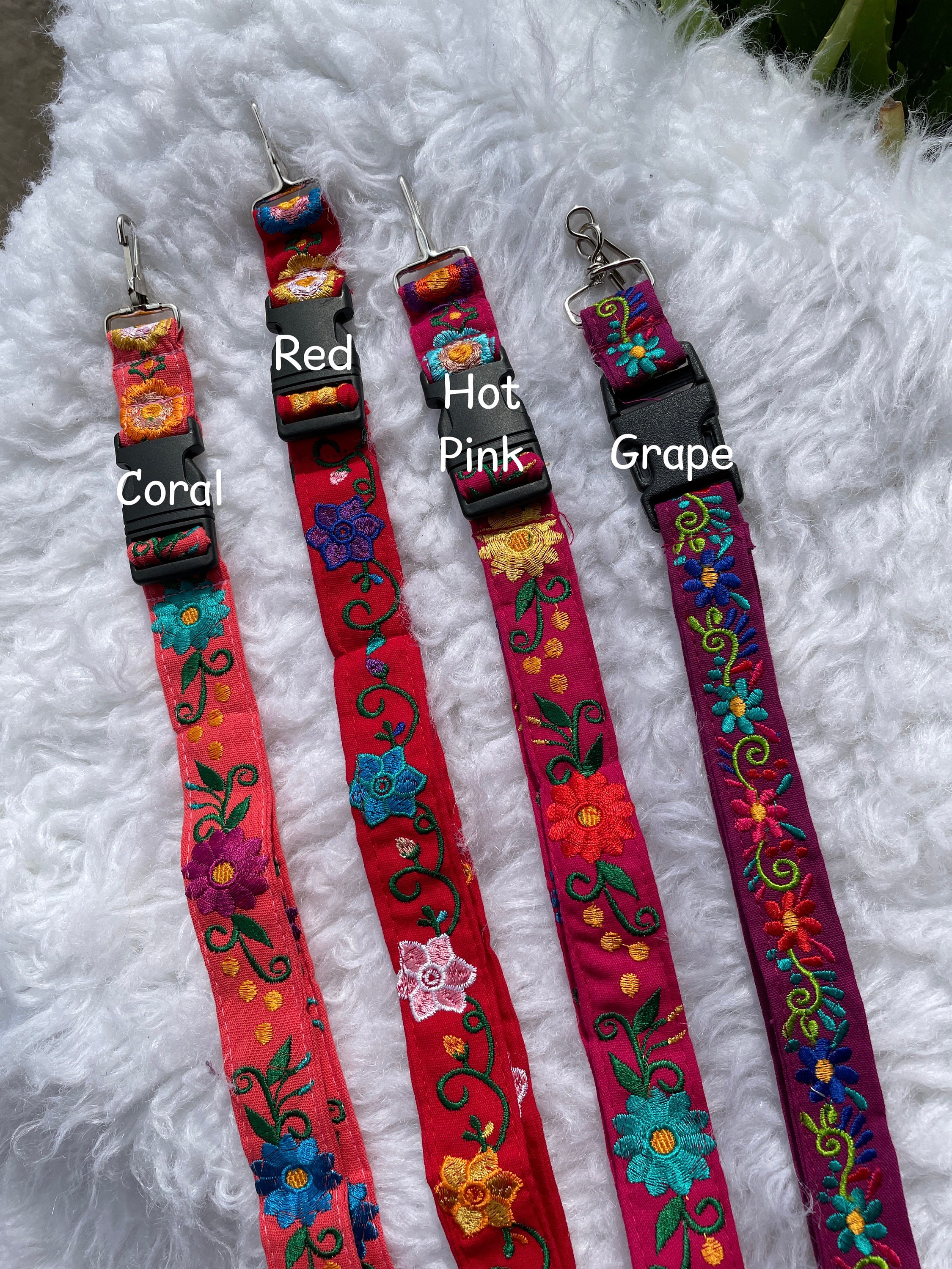 Lanyard Donna Iris & Lilly Embroidered Marchio 
