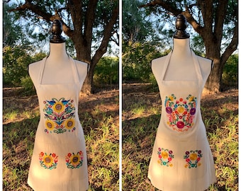 Beautiful Embroidered Aprons - Artisanal Aprons in Manta fabric