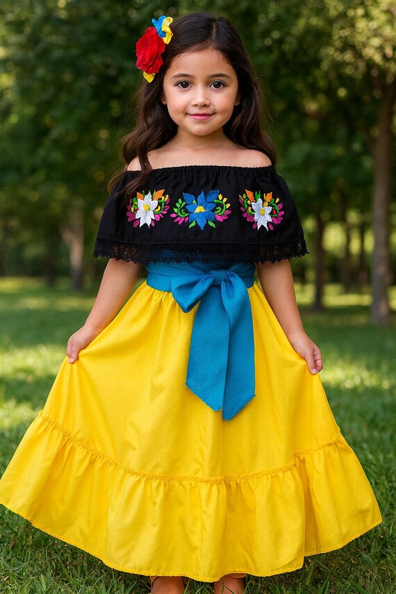Hermoso conjunto de blusa y falda bordadas mexicanas Conjunto