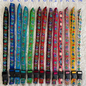 Floral Embroidered Clip Lanyard Key/ID Holder - Clip Lanyard Key/ID Holder - Artisanal made