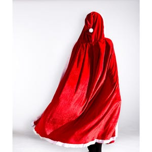 Roter Weihnachtsumhang: Pelzkragen Santa Cosplay Kostüm