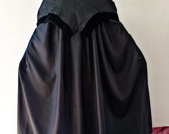 Vampire Cloak with Collar: Long Gothic Halloween Costume