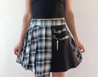 Minigonna a pieghe a quadri a vita alta: Streetwear gotico punk Y2K