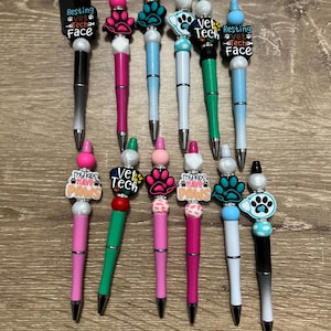 Beaded pens with silicone focal beads