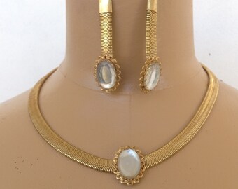 Cobra Chain Necklace With Clear Center Stone and  Matching Dangle Earrings Vintage 80’ Jewelry Set Gold Tone