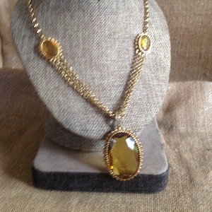 Vintage Monet Gold Tone Necklace with Large AmberColor Pendant