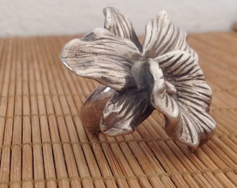 Large Orchid Ring in Sterling Silver from Thailand Size 6 3/4