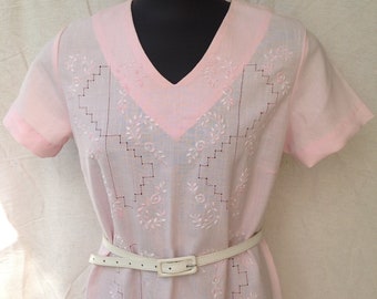 Sale Vintage 1960s Handmade Embroidered Light  Pink Linen Shift Dress