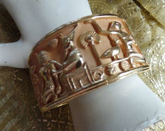 Egyptian Bracelet Elizabeth Taylor for Avon Collectable Gold Tone with Original Box Vintage