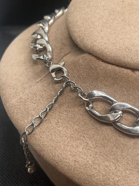 Two Silver Tone Chunky Link Necklaces - image 5