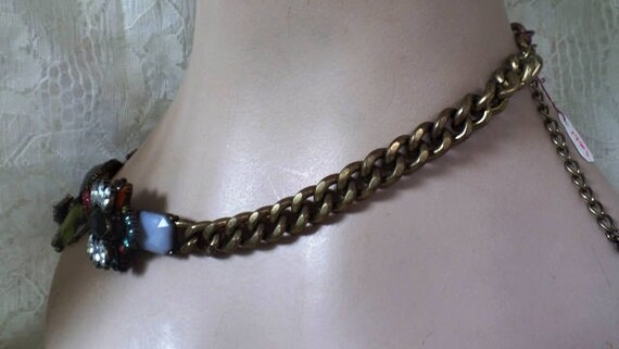 Vintage Ornate Crystal Necklace - image 5