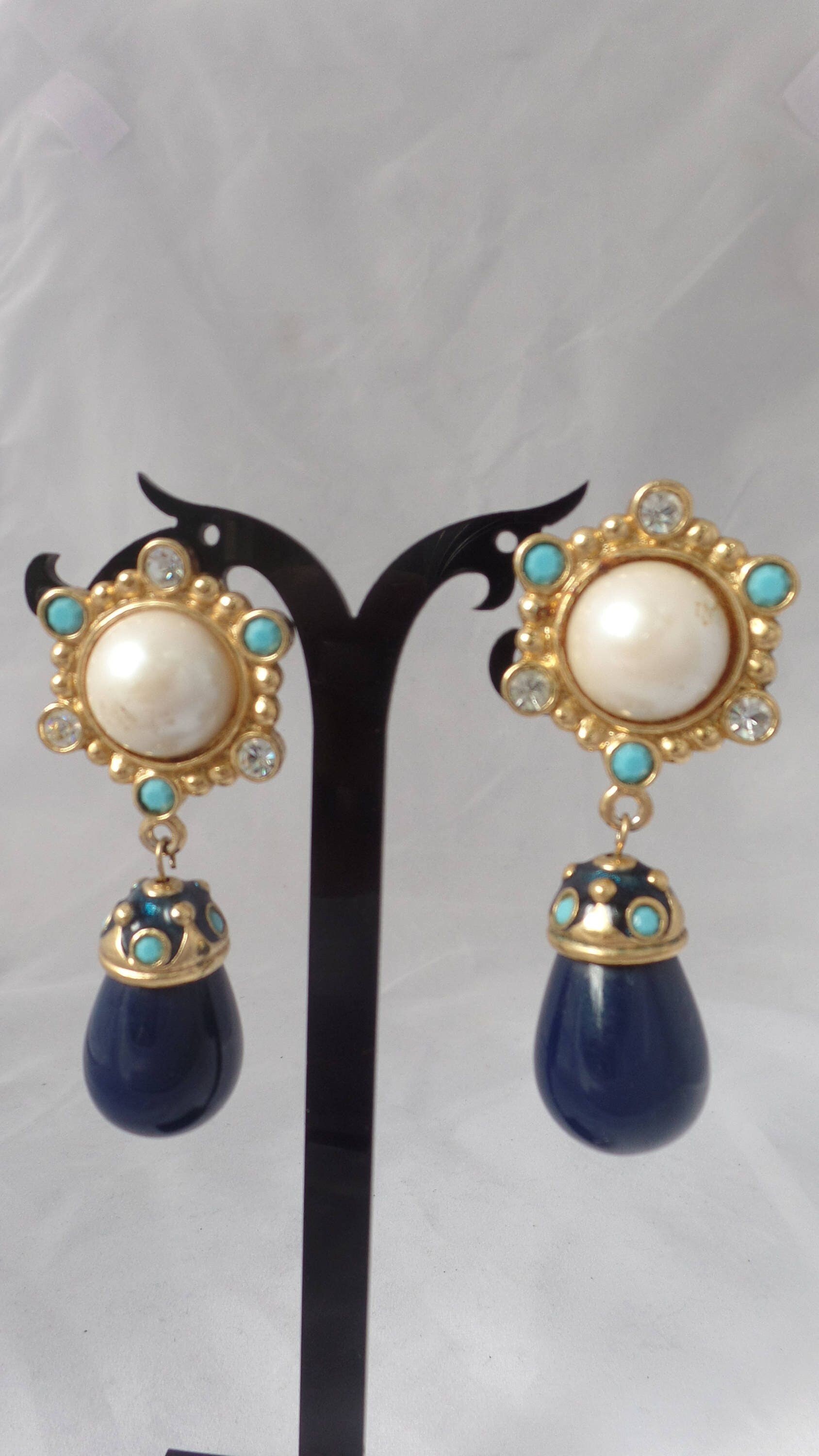 新品★Jose & Maria Barrera★美しいイヤリング★オニキス石 新品☆Jose & Maria Barrera☆美しいイヤリング☆オニキス石