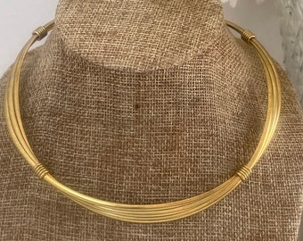 Gold Tone Metal Twisted Choker Vintage 1970