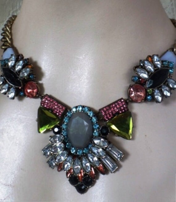 Vintage Ornate Crystal Necklace - image 4