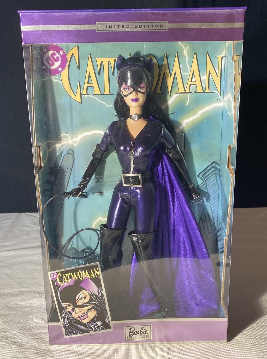 Barbie Cat Woman バービー　キャットウーマン Amazon.com: Barbie Collector Classic Catwoman Barbie Doll