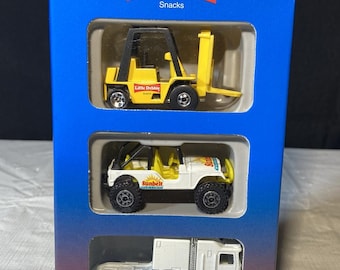 Hot Wheels Little Debbie Snacks 3台パック Hot Wheels Mckee Series Little Debbie Snacks 3 Vehicle Set