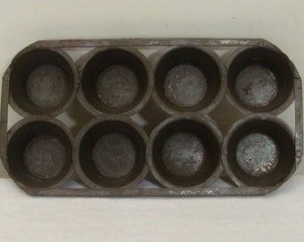 Vintage Antique Primitive 8 Section Riveted Skeleton Muffin Pan