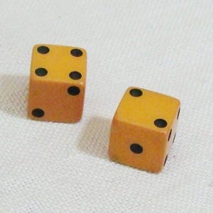 Vintage Antique Pair of Dice - Butterscotch Bakelight Game Dice