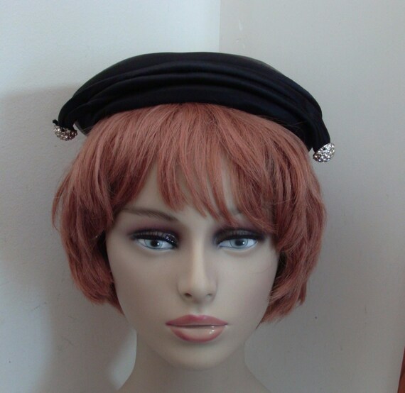 Vintage Black Womens Hat with Rhinestones - image 1