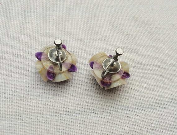 Vintage Purple Flower Shell Screw Back Earrings - image 5