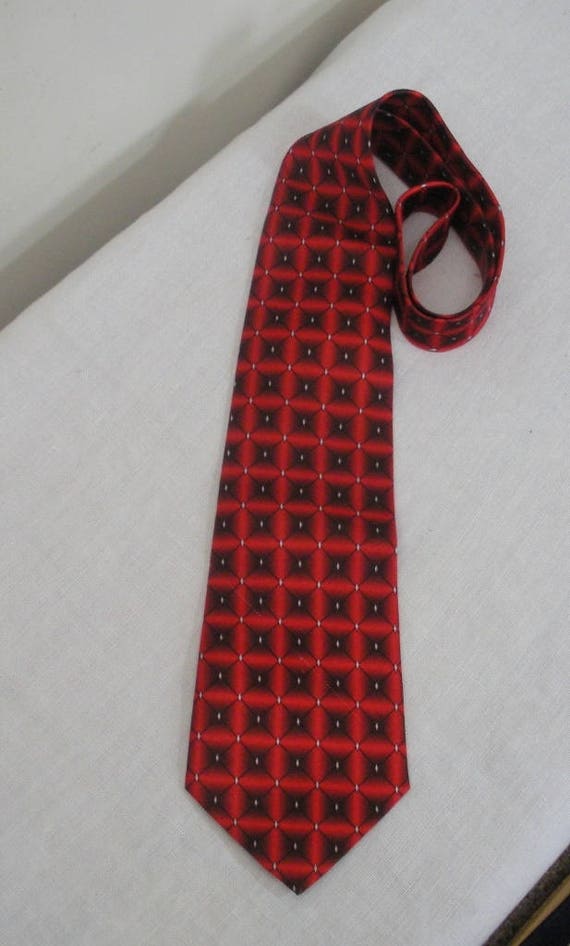 Vintage Red & Black Necktie - Mens Hai Da Tie - image 1