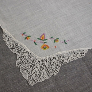 Vintage White Hanky with Lace & Petit Point Embroidery - Wedding Hankie
